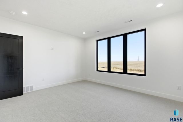 7312 Agate Cir Circle, Sioux Falls, SD 57110