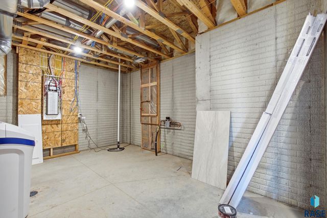 7312 Agate Cir Circle, Sioux Falls, SD 57110