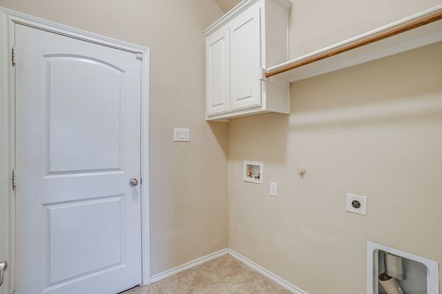 45 Auburn Drive, Edgecliff Village, TX 76134