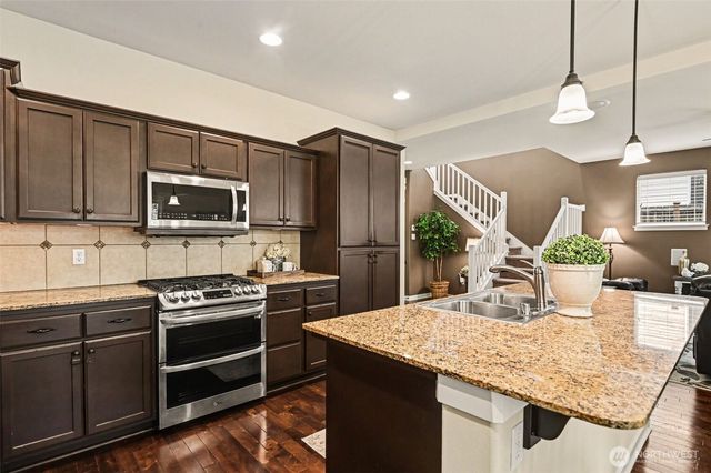 1023 117th Drive SE, Lake Stevens, WA 98258