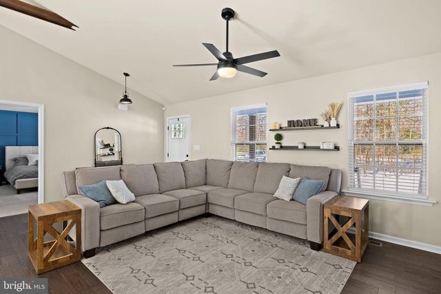 5269 MACEDONIA RD, Woodford, VA 22580