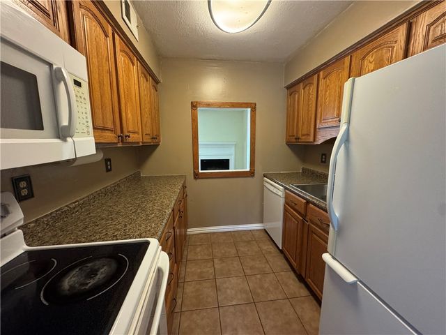 1900 Dartmouth A3, College Station, TX 77840