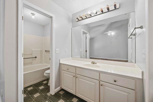 185 Thames Avenue, Summerville, SC 29485