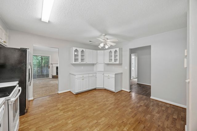 185 Thames Avenue, Summerville, SC 29485