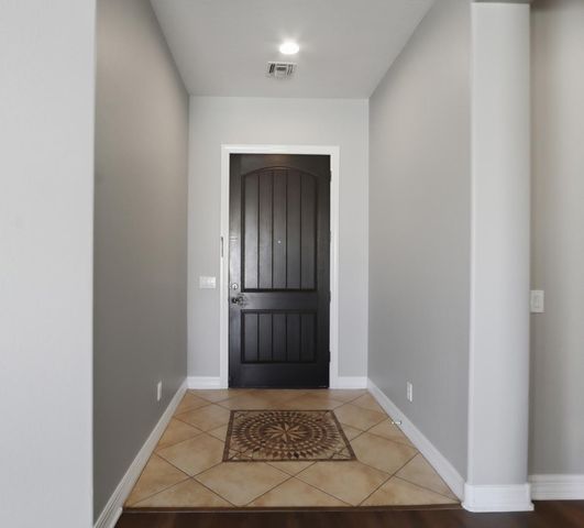 3146 E Coconino Drive, Gilbert, AZ 85298