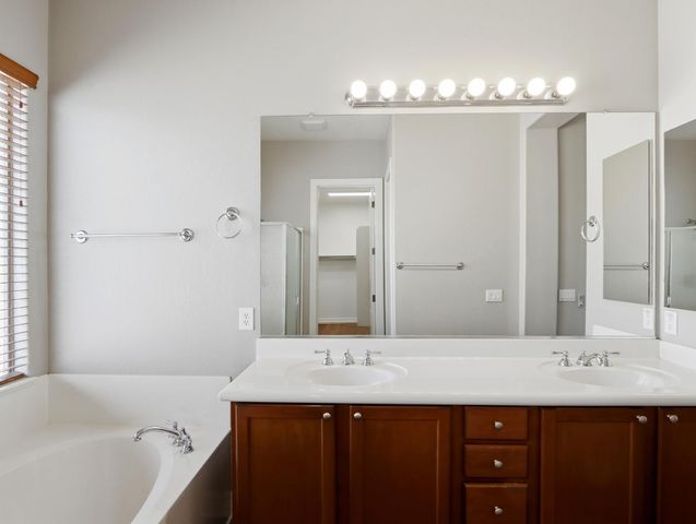 3146 E Coconino Drive, Gilbert, AZ 85298