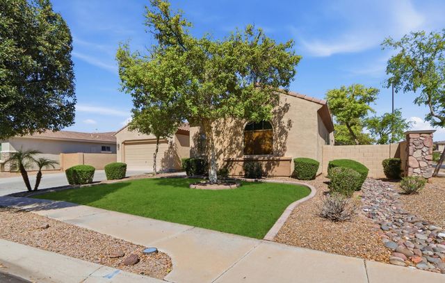 3146 E Coconino Drive, Gilbert, AZ 85298