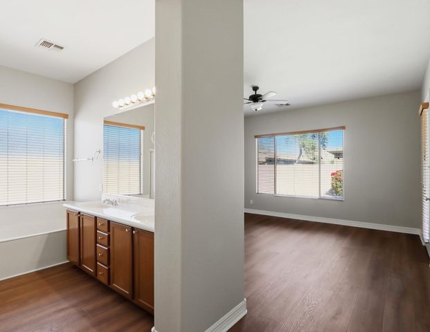 3146 E Coconino Drive, Gilbert, AZ 85298