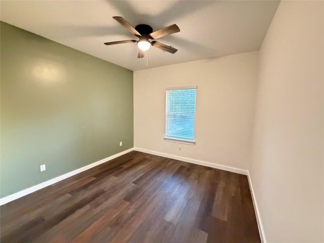 527 Autumn Lane, Livingston, TX 77351