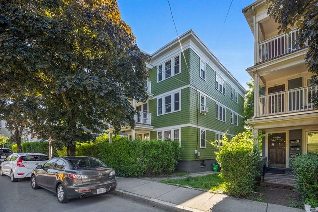 155 Forest Hills St 2, Boston, MA 02130