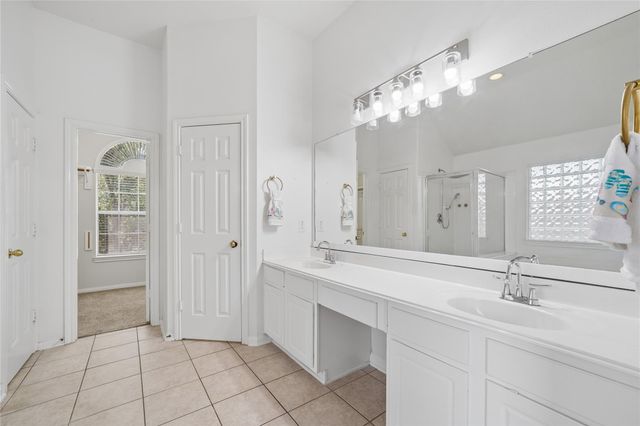12722 Carriage Glen Drive, Tomball, TX 77377