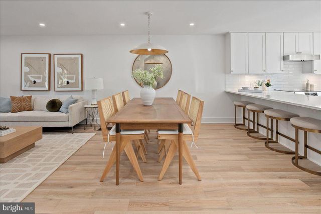 911 N IRVING ST, Arlington, VA 22201