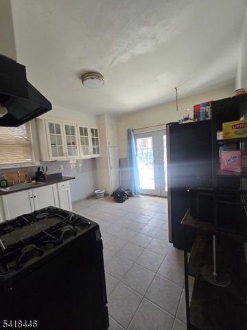 1052 Grove St 3, Irvington Twp., NJ 07111