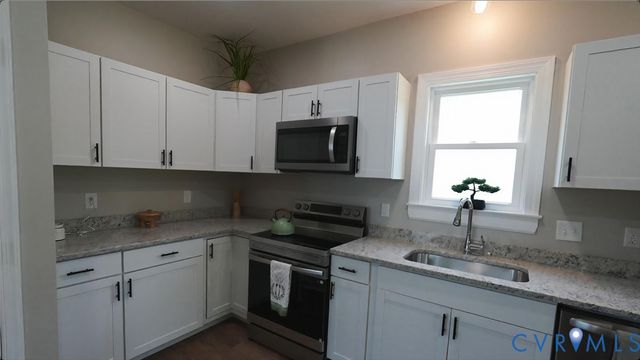 310 N Carolina Ave, Petersburg, VA 23803