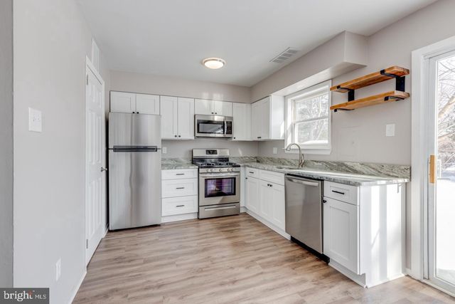 65 EAVES MILL RD, Medford, NJ 08055