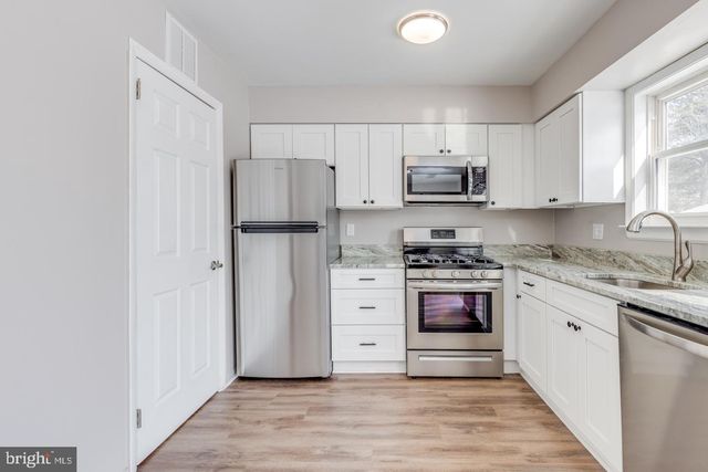 65 EAVES MILL RD, Medford, NJ 08055