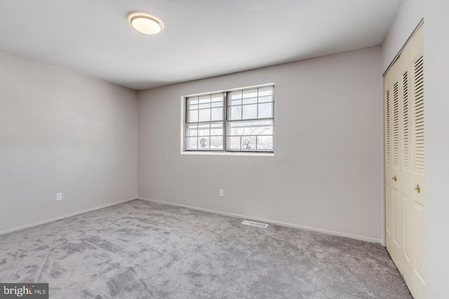 65 EAVES MILL RD, Medford, NJ 08055