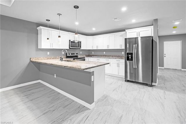 3510 Grimsley CT, Fort Myers, FL 33916