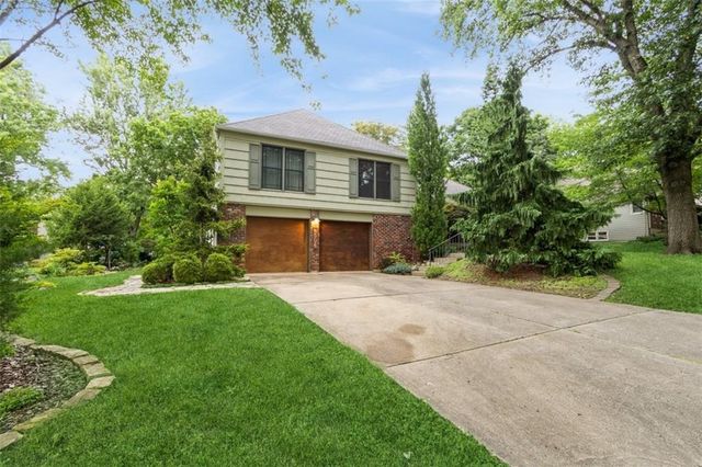 4506 W 93rd Terrace, Prairie Village, KS 66207