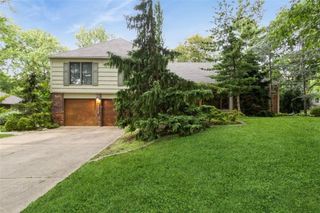 4506 W 93rd Terrace, Prairie Village, KS 66207