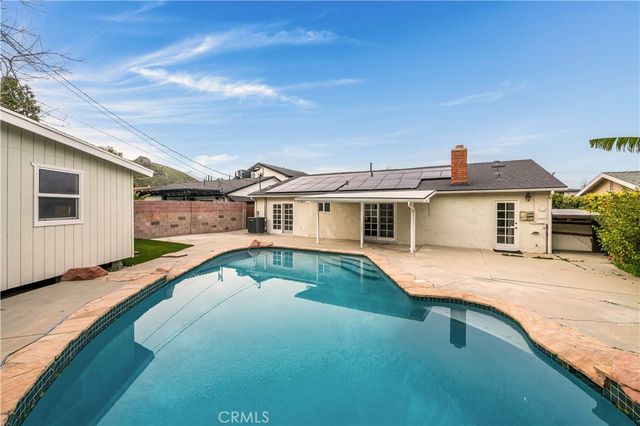 24224 Welby, West Hills, CA 91307