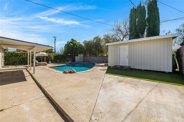 24224 Welby, West Hills, CA 91307
