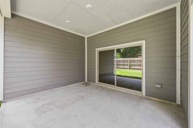 2830 River Juniper Lane, Crosby, TX 77532