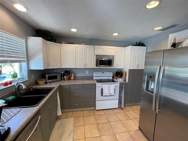 9 ANNAPOLIS LANE, Rotonda West, FL 33947