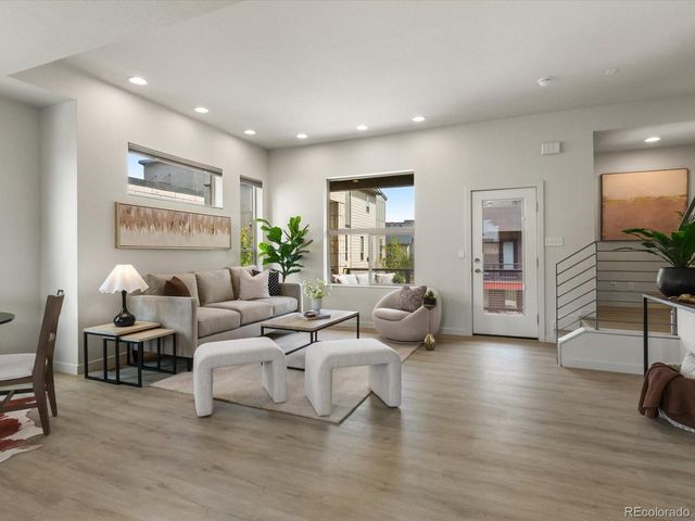 8853 E 55th Ave, Denver, CO 80238