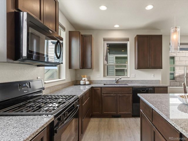 8853 E 55th Ave, Denver, CO 80238