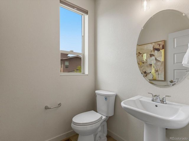 8853 E 55th Ave, Denver, CO 80238