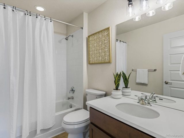 8853 E 55th Ave, Denver, CO 80238