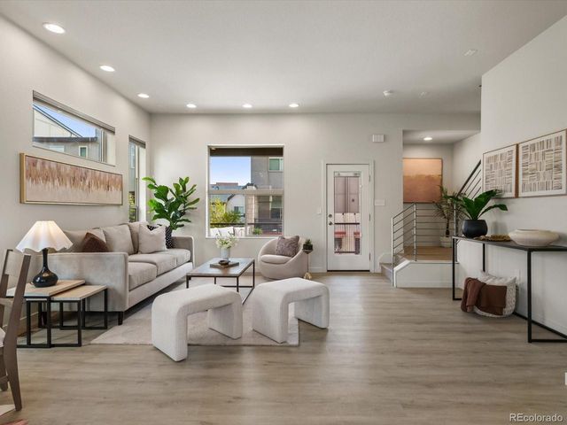 8853 E 55th Ave, Denver, CO 80238