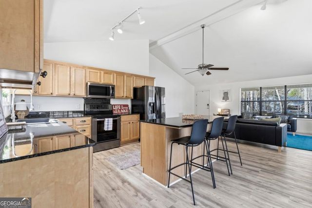 268 W River Bend Drive, Eatonton, GA 31024