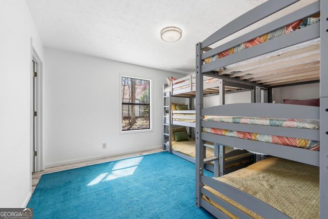 268 W River Bend Drive, Eatonton, GA 31024