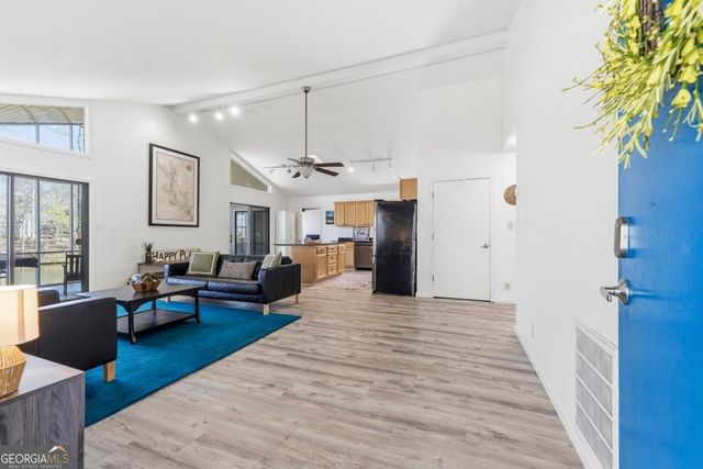 268 W River Bend Drive, Eatonton, GA 31024