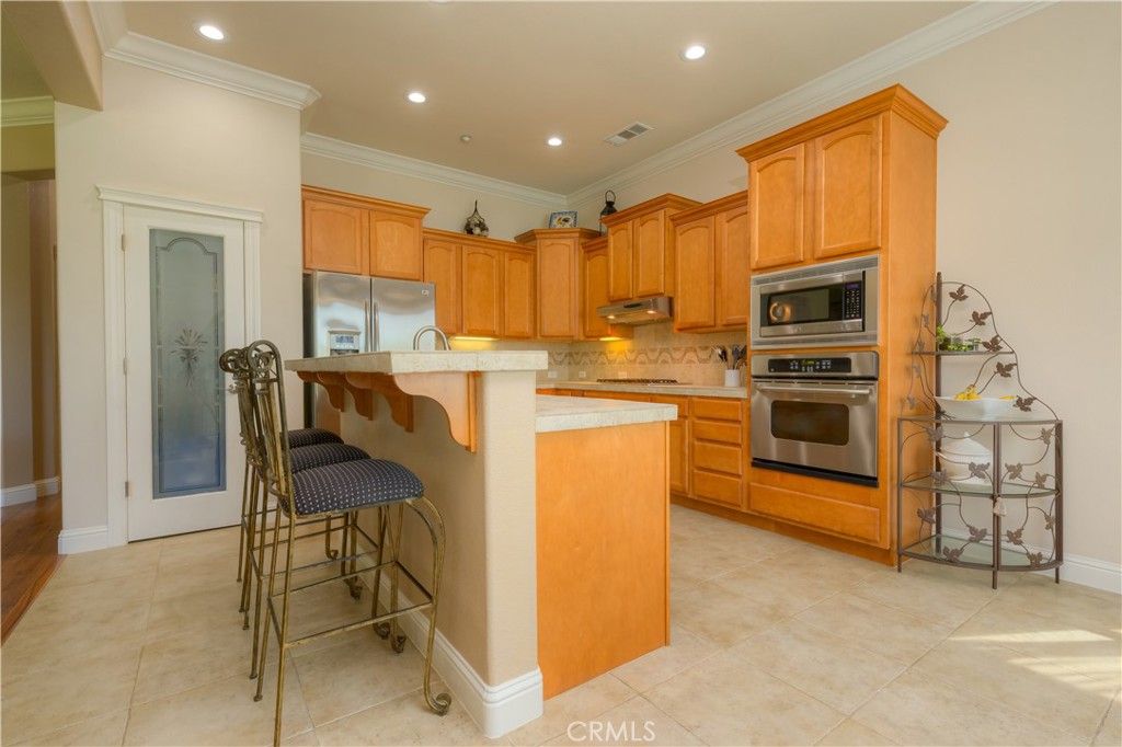 Image 12 of property listing at 1935 Tarmac, Redding, CA 96003