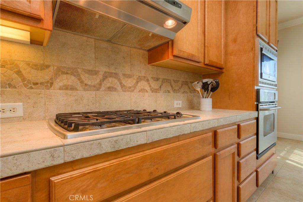Image 16 of property listing at 1935 Tarmac, Redding, CA 96003