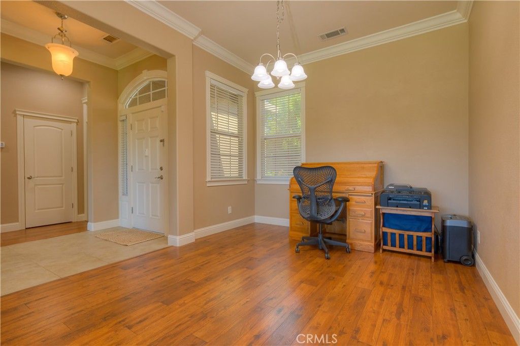 Image 20 of property listing at 1935 Tarmac, Redding, CA 96003
