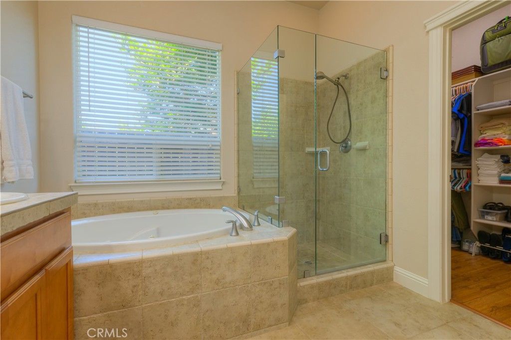 Image 25 of property listing at 1935 Tarmac, Redding, CA 96003