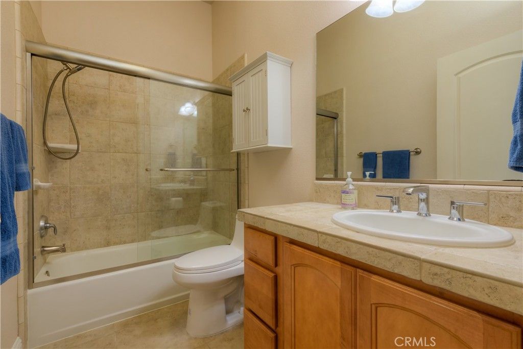 Image 33 of property listing at 1935 Tarmac, Redding, CA 96003