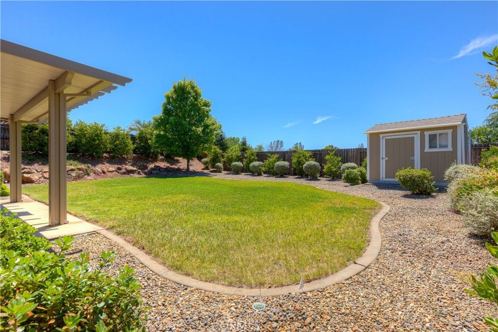 Image 41 of property listing at 1935 Tarmac, Redding, CA 96003