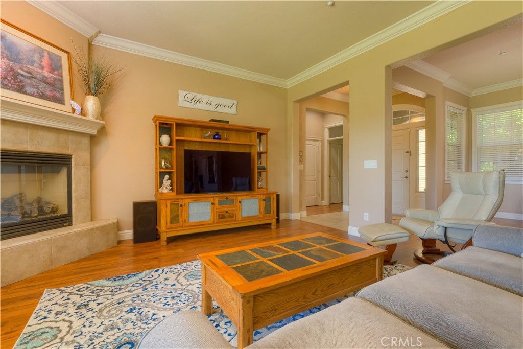 Image 9 of property listing at 1935 Tarmac, Redding, CA 96003
