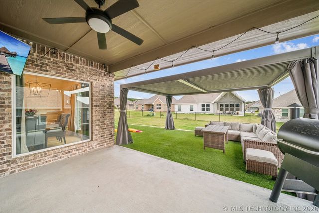 2888 Front Road, Catoosa, OK 74015