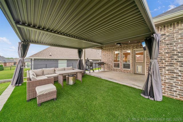 2888 Front Road, Catoosa, OK 74015
