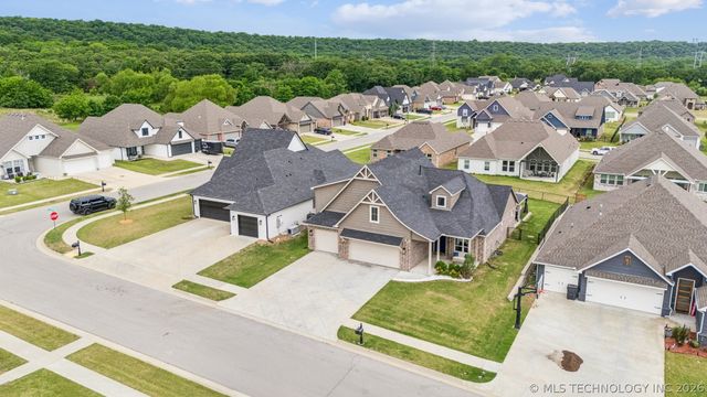 2888 Front Road, Catoosa, OK 74015