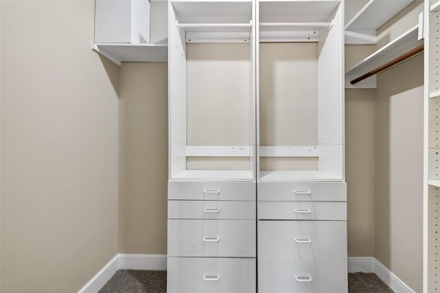 2238 Sentinal Oaks Street, Sugar Land, TX 77478