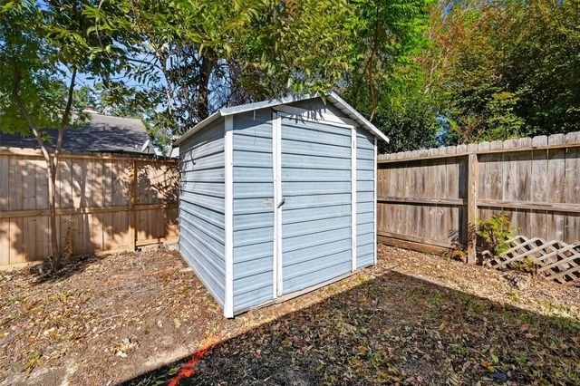 2238 Sentinal Oaks Street, Sugar Land, TX 77478