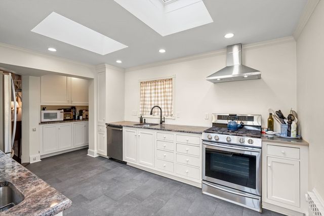 21 Church Street, Dedham, MA 02026