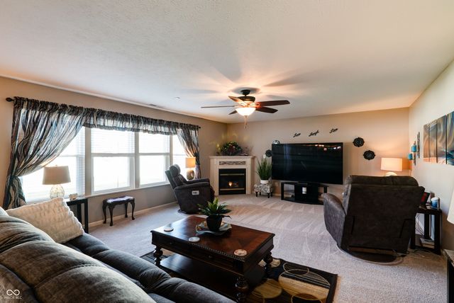 7066 Halifax Court, Avon, IN 46123